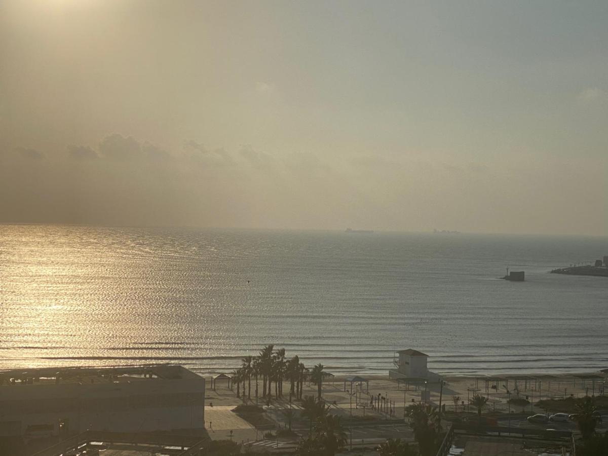Acre Sea View 11Th Floor Apartment ภายนอก รูปภาพ